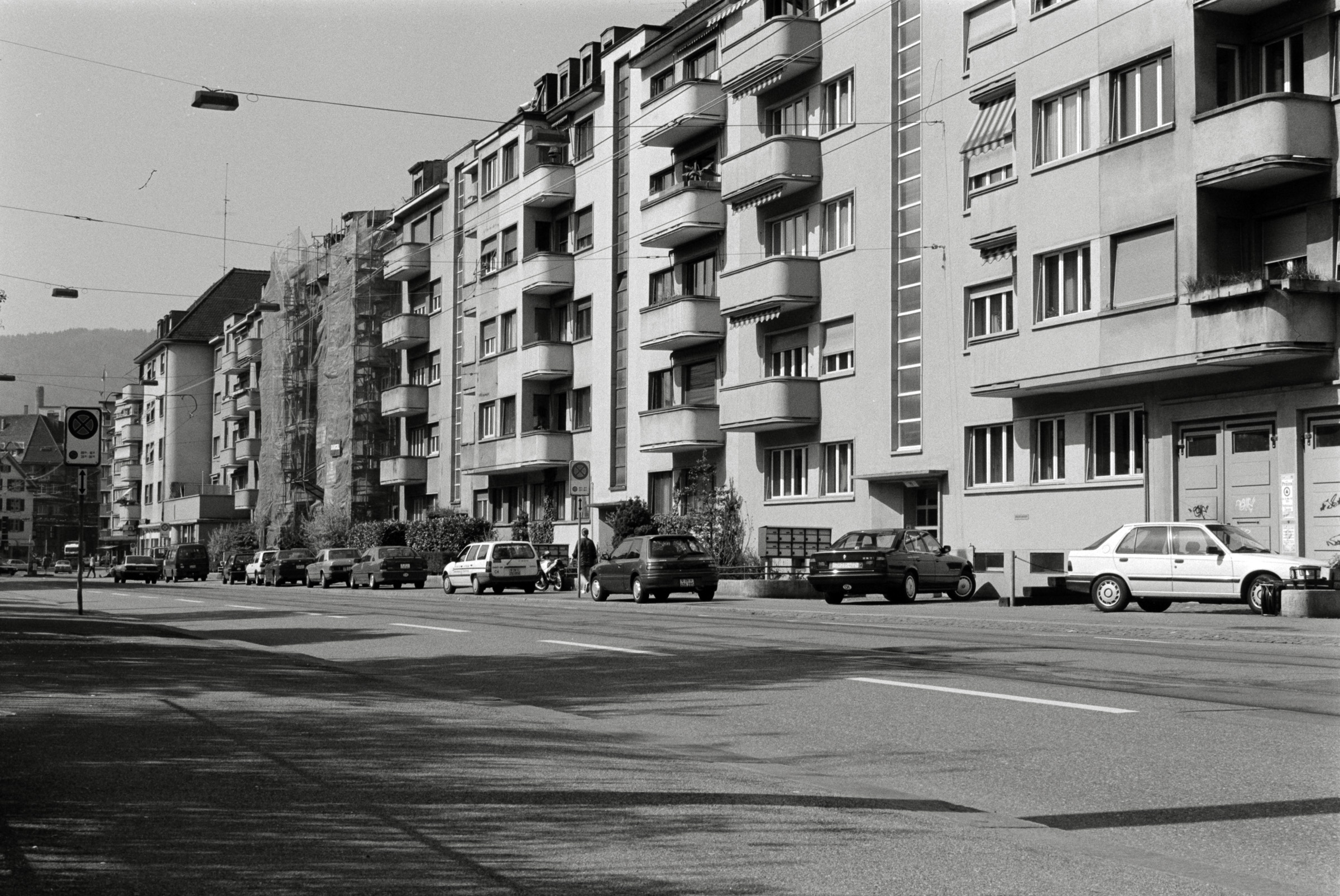 AHP F1993 04 002 sc240903 img28 NLP